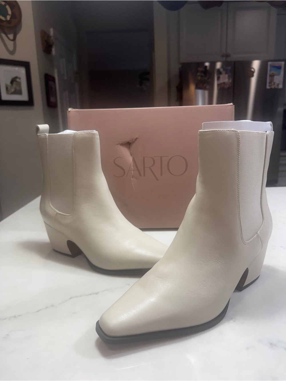 SARTO By Franco Sarto Cream Leather Chelsea Ankle Booties Size 7.5 New In Box